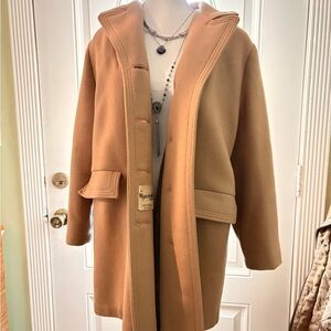 Vintage 1960s Excellent Condition M/L Women's Classic 100% Wool cozy Tan Coat